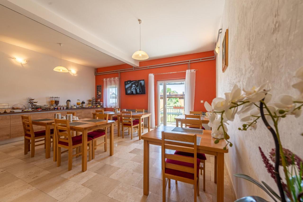 Bed & Breakfast Maki Биоград-на-Мору Экстерьер фото