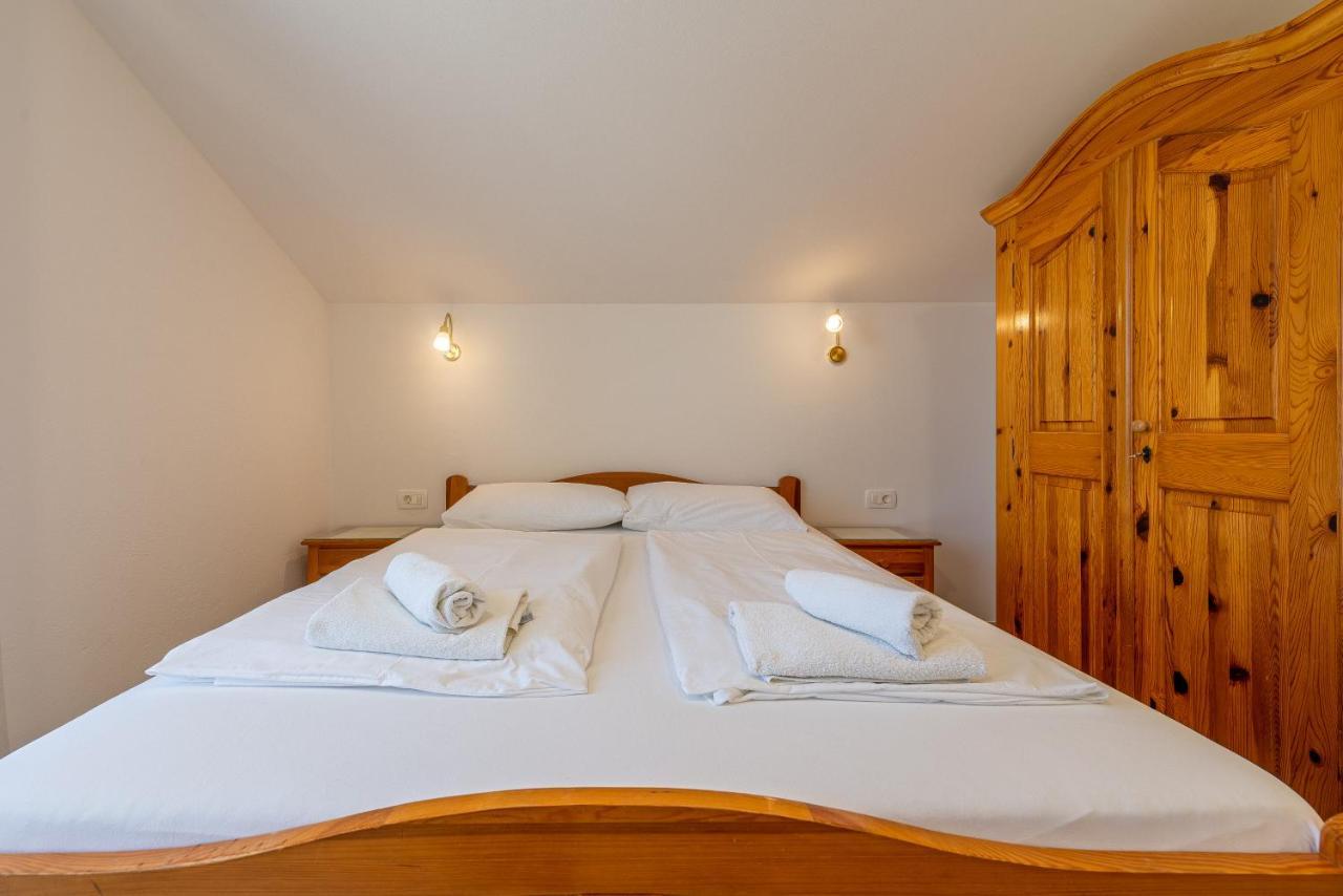 Bed & Breakfast Maki Биоград-на-Мору Экстерьер фото