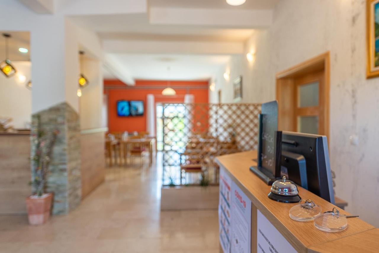 Bed & Breakfast Maki Биоград-на-Мору Экстерьер фото